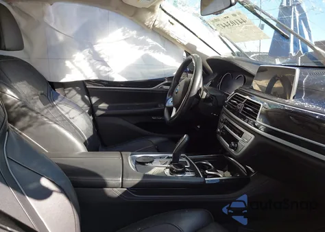 2017 BMW 740I из США, поврежденный, VIN WBA7E2C57HG740096